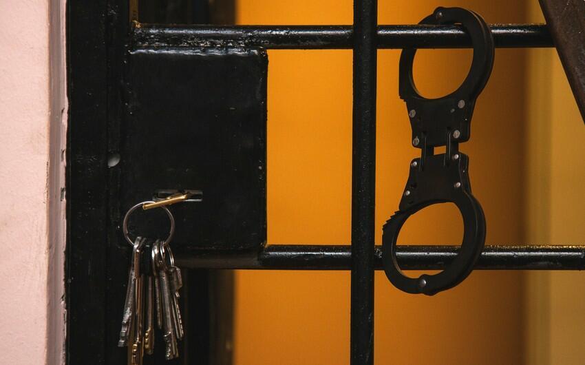 "102"yə əsassız zənglər etdi, həbs olundu