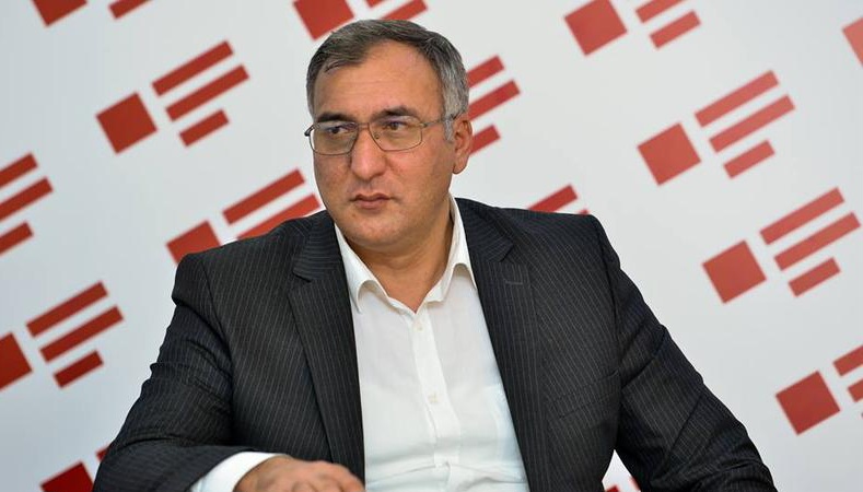 "Alim Qasımov rep də deyər, meyxana da, ancaq..."