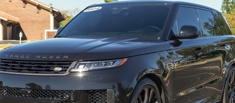 Aparıcı Zaur 300 minlik avtomobili ilə qəza keçirdi - FOTO