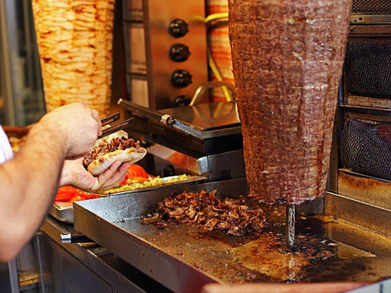 Bu dönərxana bağlandı - FOTO