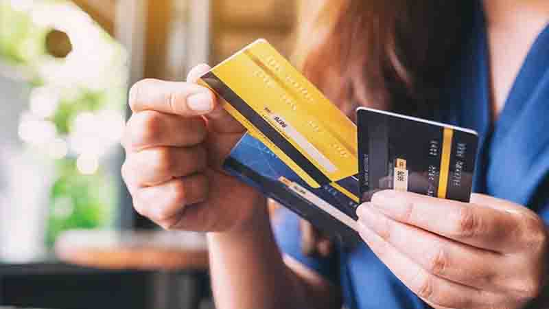 Sosial şəbəkədə yardım toplayan qadın dələduzların qurbanı oldu