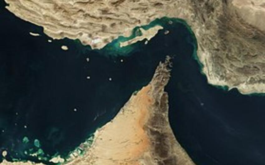 Hörmüzdə iki tanker toqquşdu