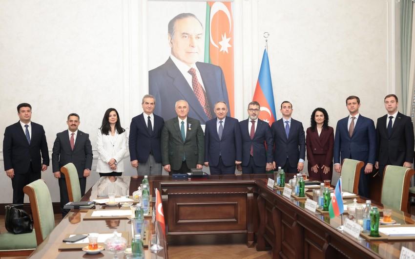 Baş prokuror Türkiyənin Baş Ombudsmanı ilə görüşdü