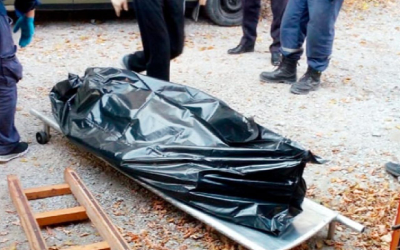 15 yaşlı qardaşının meyitini avtomobil təmiri sexində tapdı