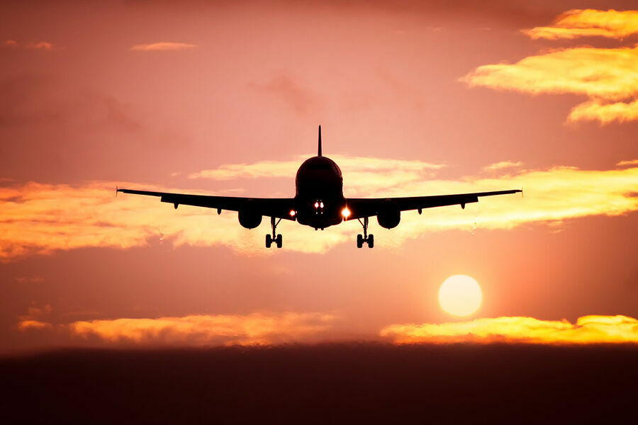 İran hava məkanını beynəlxalq uçuşlar üçün AÇDI