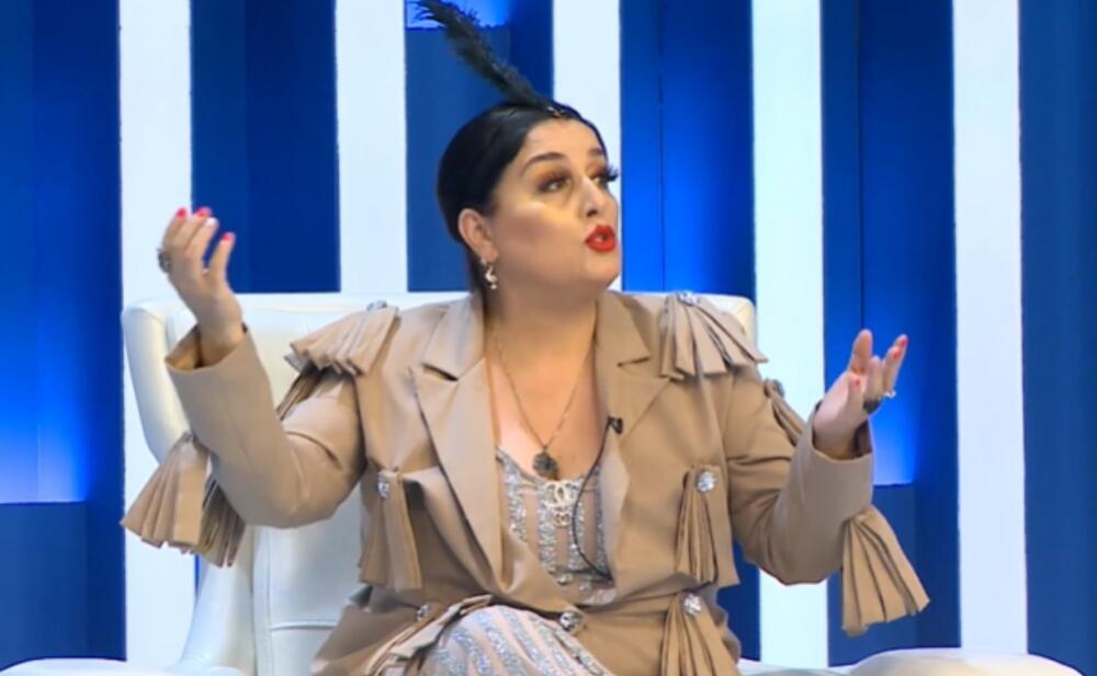 "Həmin adam konsertimə gəldi, xərçəngdən sağaldı"