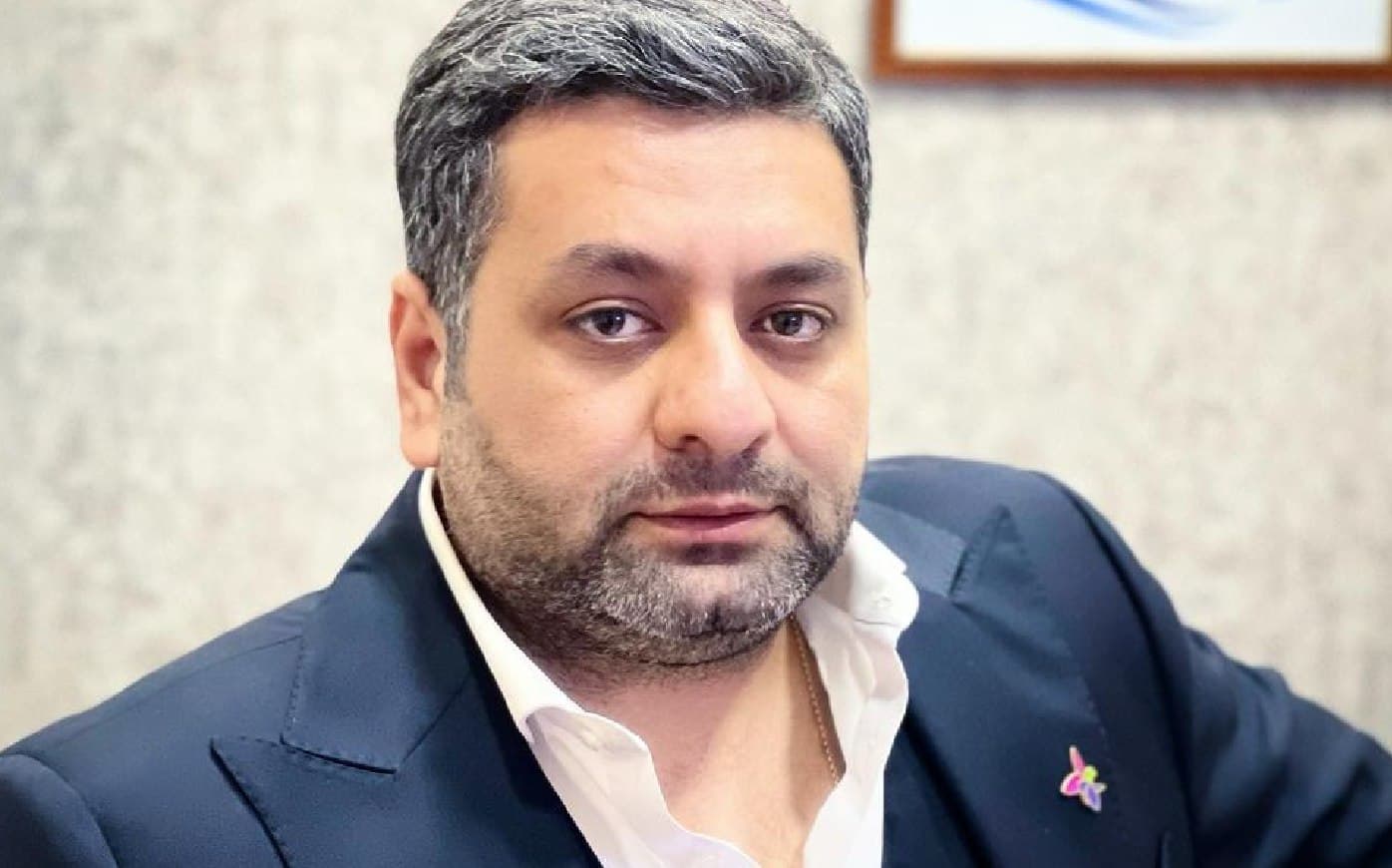 
Aparıcıya 3 günə 300 manat cərimə və 8 cərimə balı