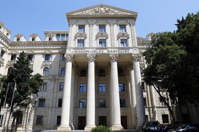 XİN-dən İran səfirinin iddialarına <span style="color:#ff0000">REAKSİYA</span>