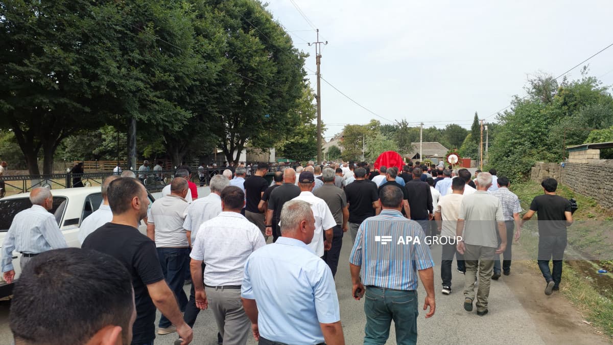 
<b>Almaniyada meyiti tapılan tələbə Lənkəranda dəfn edildi</b>