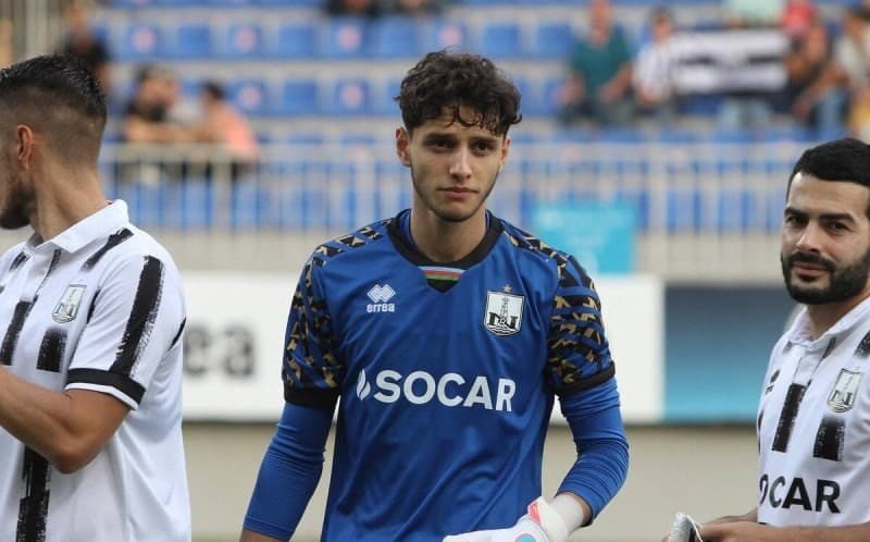 Azərbaycanlı futbolçunun Rumıniya klubuna keçidi alınmadı