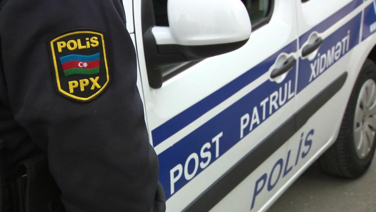 Bakıda kişi iki arvadı ilə birləşib qonşusunu döydü