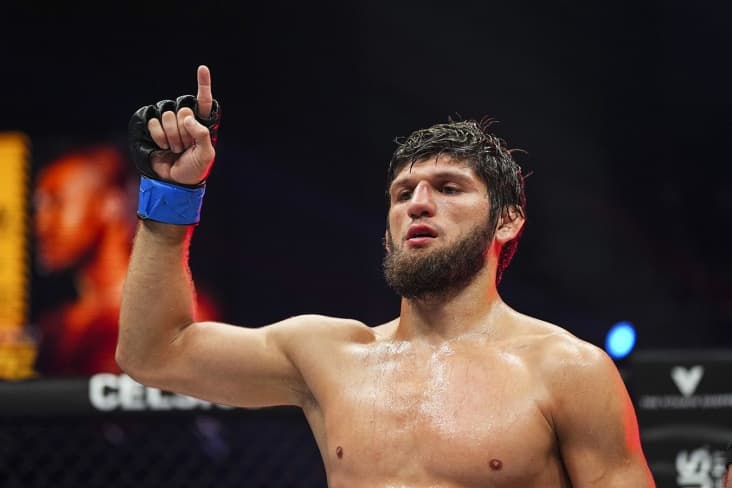 Rusiyalı MMA döyüşçüsünə atəş açanlar saxlanılıblar