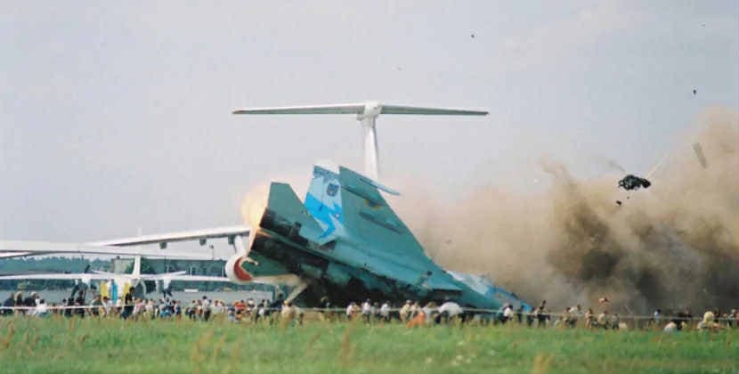 23 il əvvəl Sknilov aerodromunda faciə: <span style="color:#ff0000">Pilotların səhvləri ucbatından 80-ə yaxın insan öldü</span>