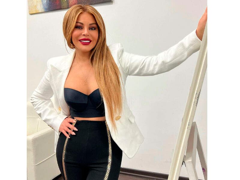 
Aygün Kazımova geyimi və rəqsi ilə <span style="color:#ff0000">MAT QOYDU - VİDEO</span>