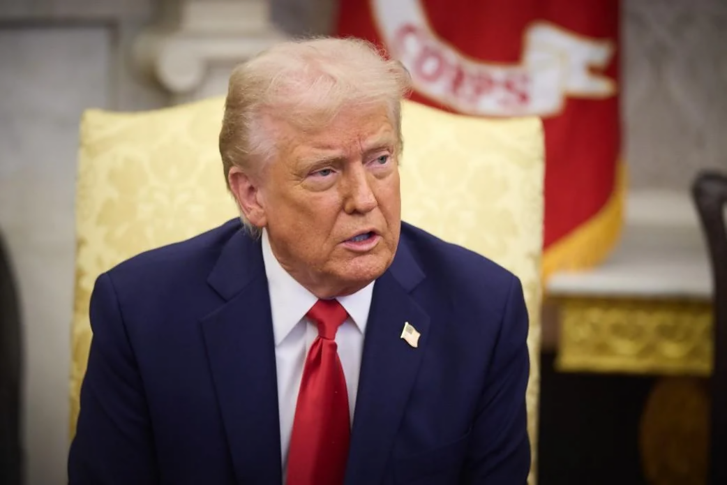 Tramp Rusiyanı "təriflədi": "Sanksiyalardan yayınmaqda mahirdir"