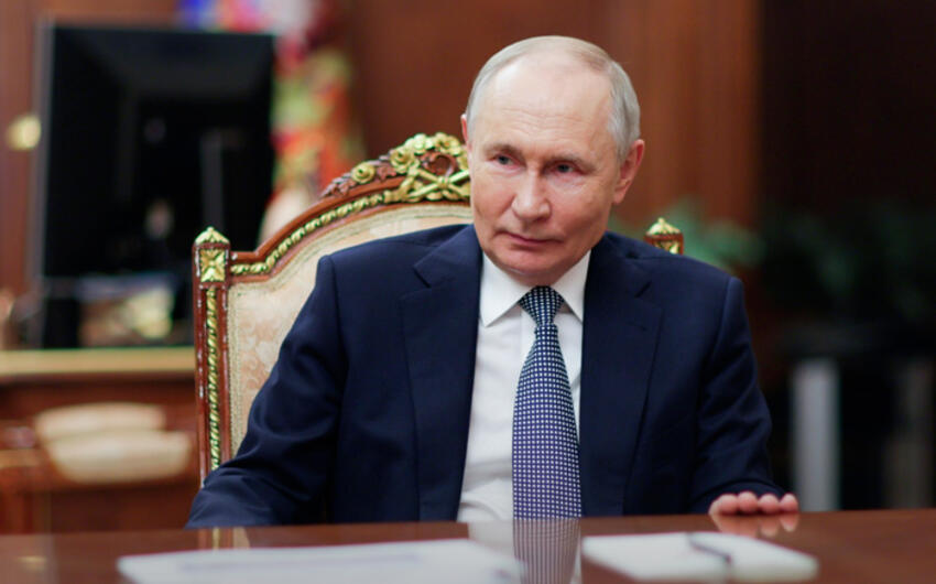 Zelenski ilə görüş mümkündür - Putin