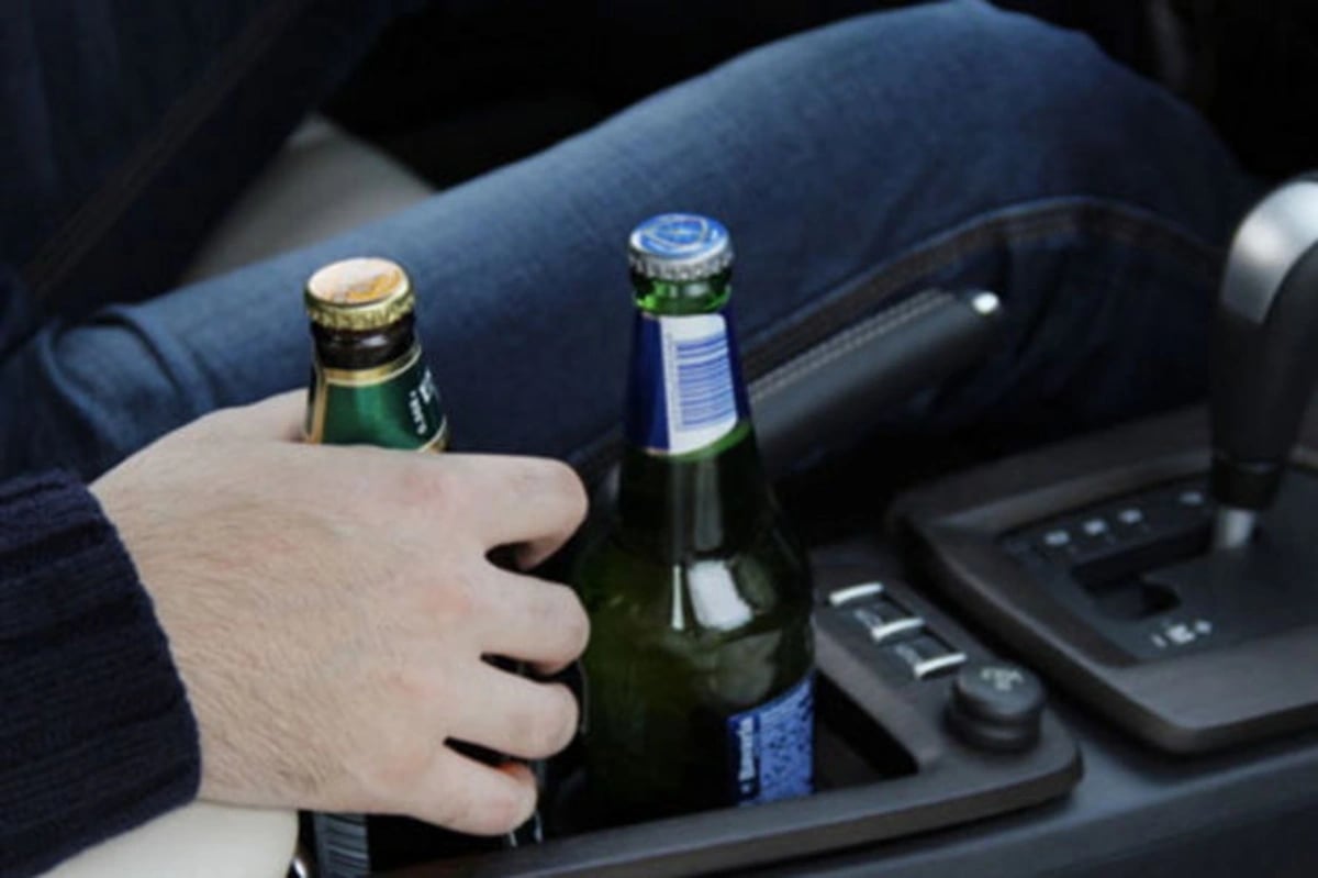 Azərbaycanda içkili avtomobil idarə edən VƏZİFƏLİ ŞƏXS SAXLANILIB