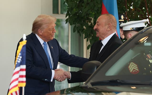 Donald Tramp Ağ Evdə İlham Əliyevi qarşıladı - <span style="color:#ff0000">VİDEO</span>