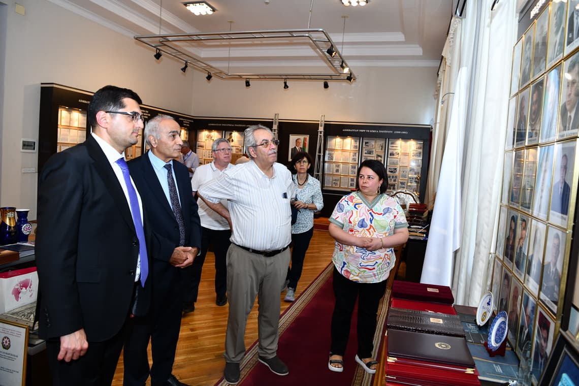 ADNSU-da Türkiyə və ABŞ universitetlərinin professorları ilə görüş keçirilib - <span style="color:#ff0000">FOTO</span>