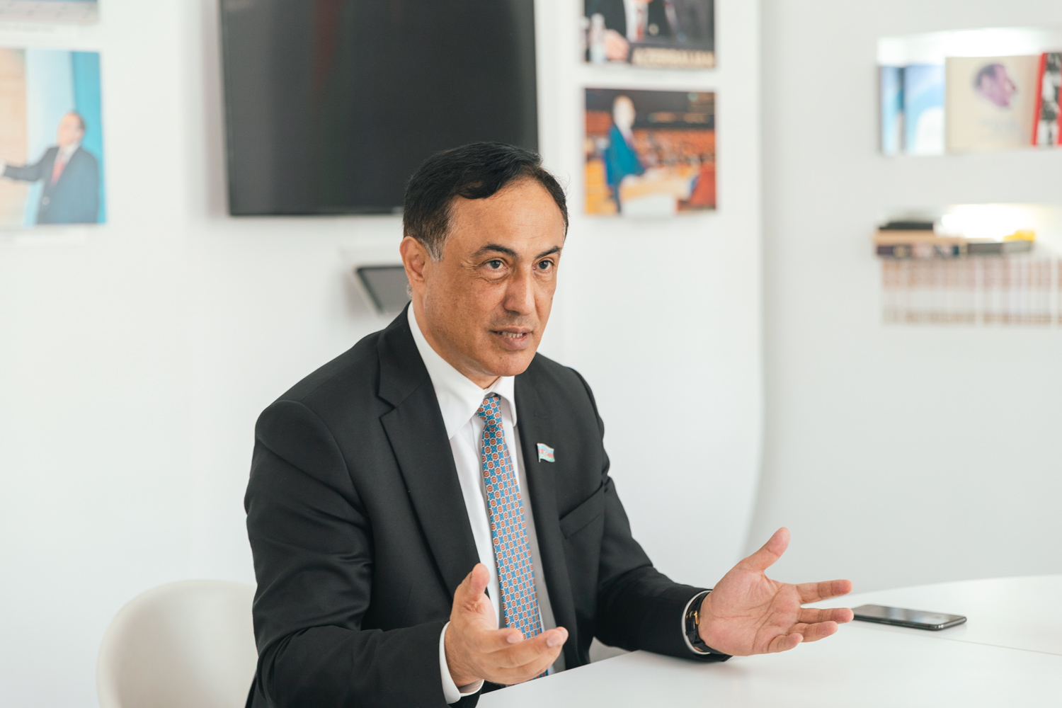 "İlham Əliyev ATƏT-in edə bilmədiyini bacardı" - Elman Nəsirov