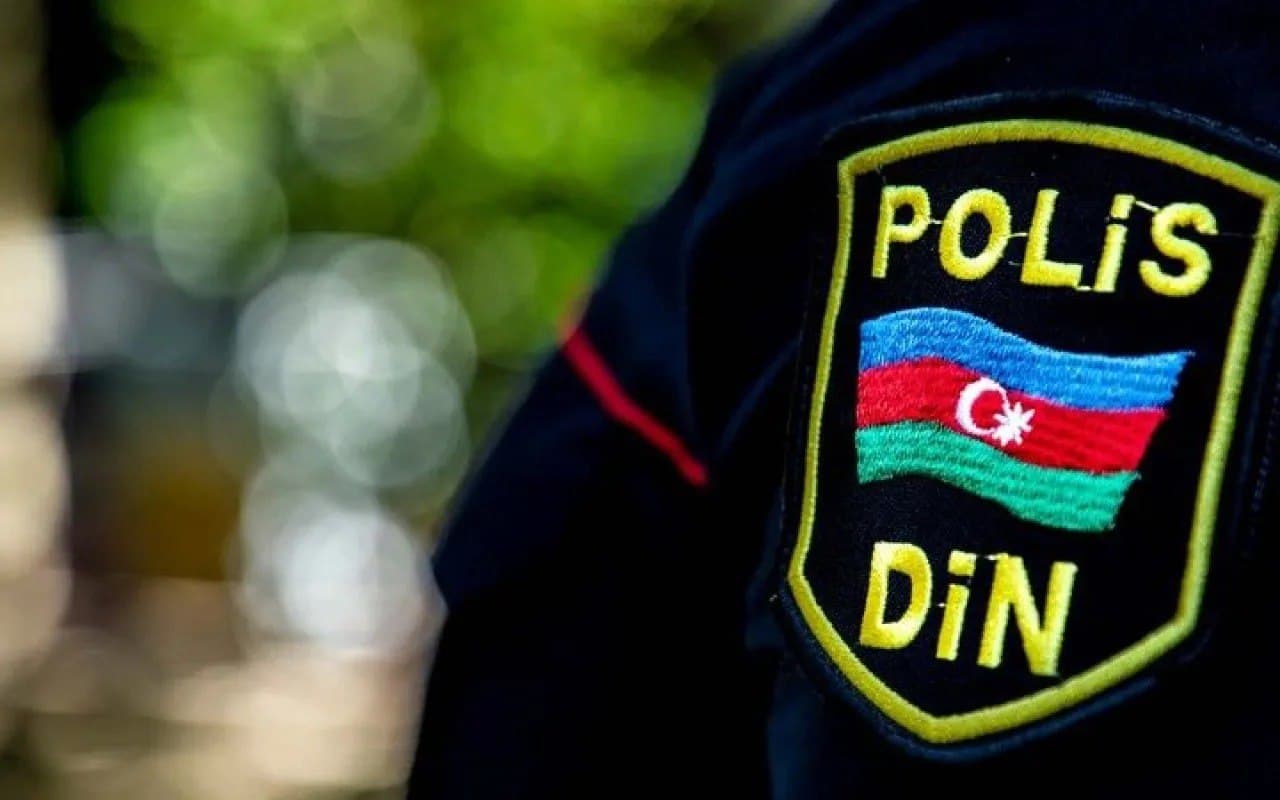 
Xankəndidə yaralanan polis Bakıya gətirildi