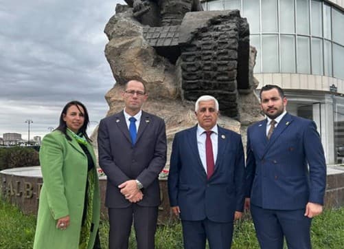 İsrail səfiri Albert Aqarunovun abidəsini ziyarət etdi &ndash; <span style="color:#ff0000">FOTO</span>