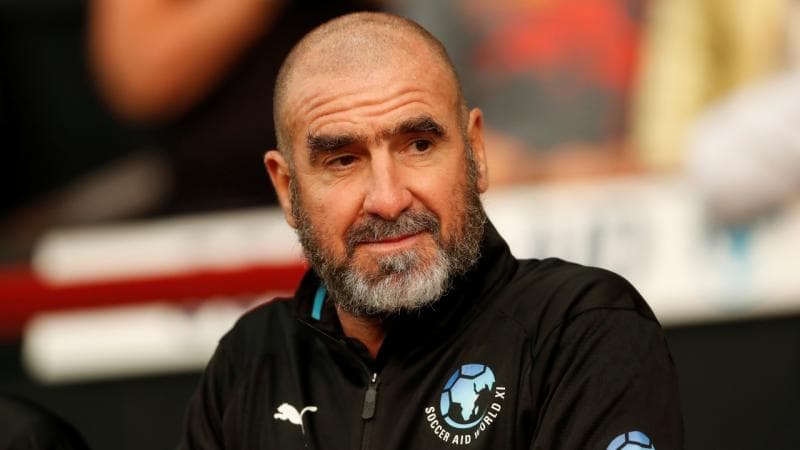 
Keçmiş futbolçu FİFA və UEFA-nı qınadı