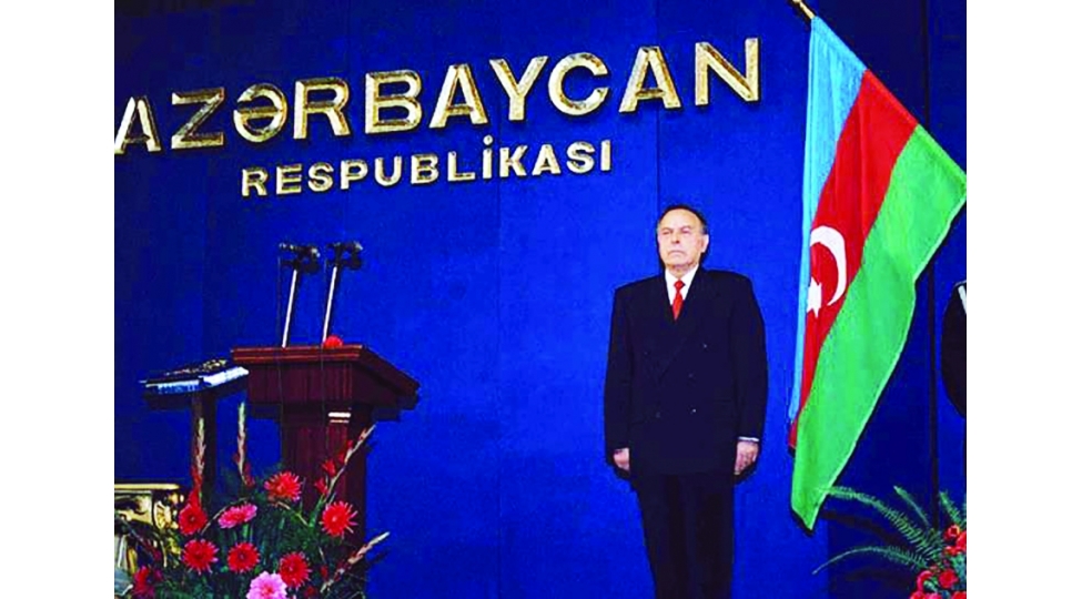 3 oktyabr - Heydər Əliyevin Prezident seçildiyi tarixdir