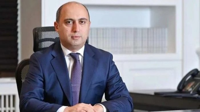 Yüzlərlə müəllim təltif edildi -ƏMR