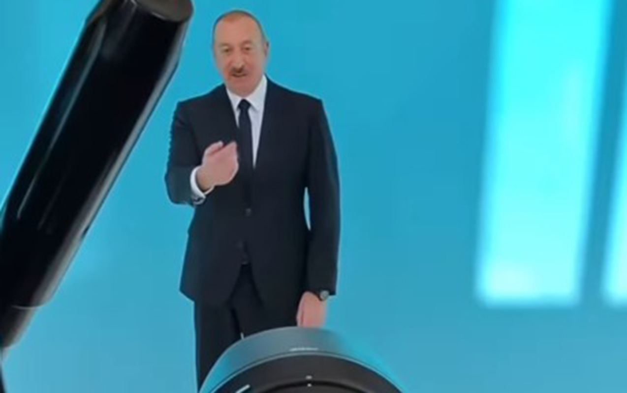 Prezidentdən fotoqrafa xüsusi diqqət- "Şərait yaradın" + VİDEO