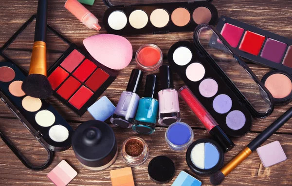 Bu kosmetik məhsullar xərçəng yaradırmış - Həkimdən XƏBƏRDARLIQ
