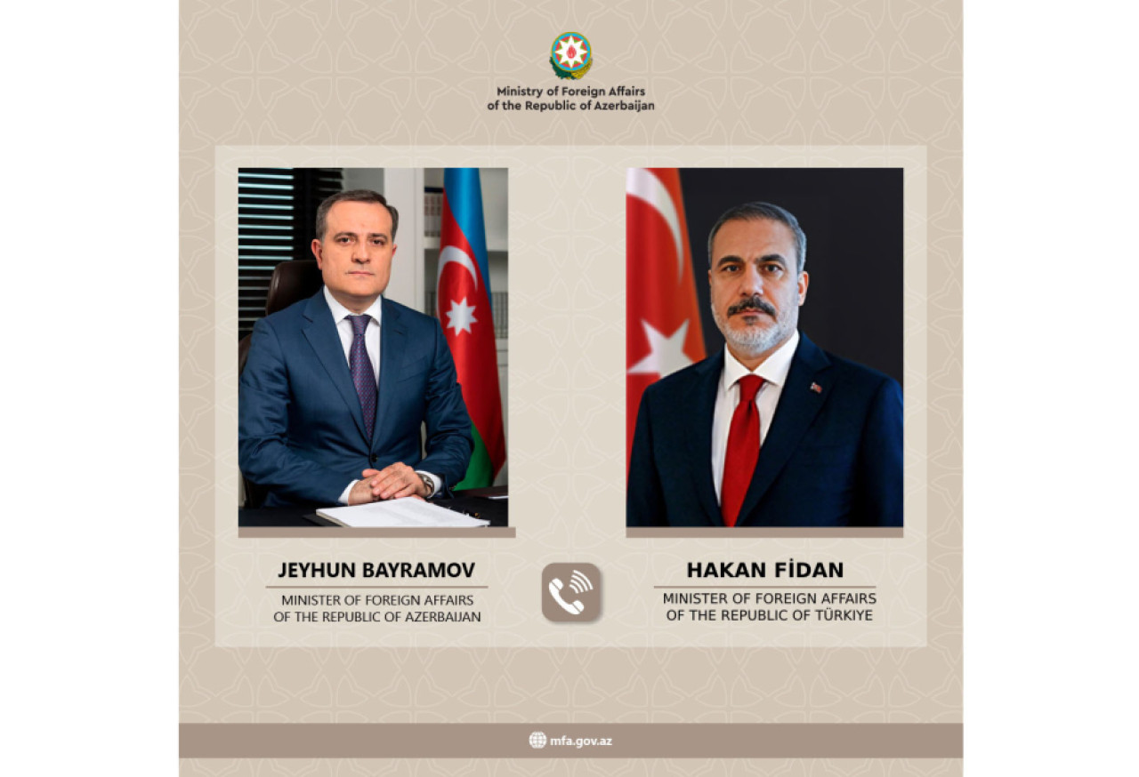Ceyhun Bayramov Hakan Fidanla telefonla danışıb