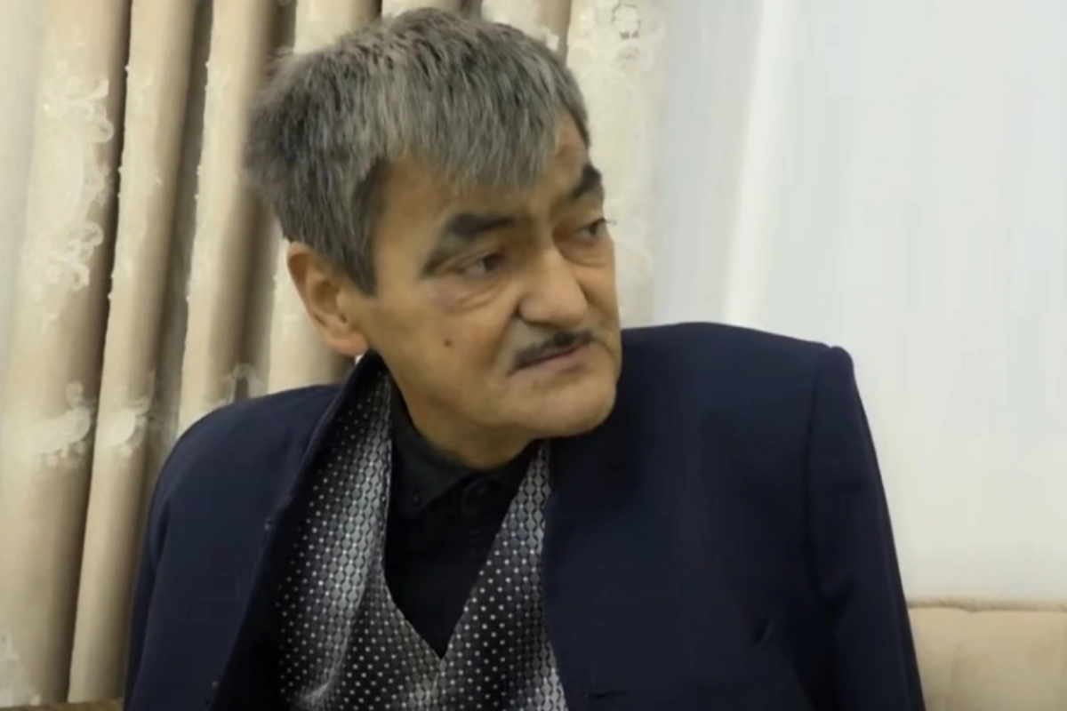 Tanınmış meyxanaçının son halı sevənlərini üzdü - VİDEO