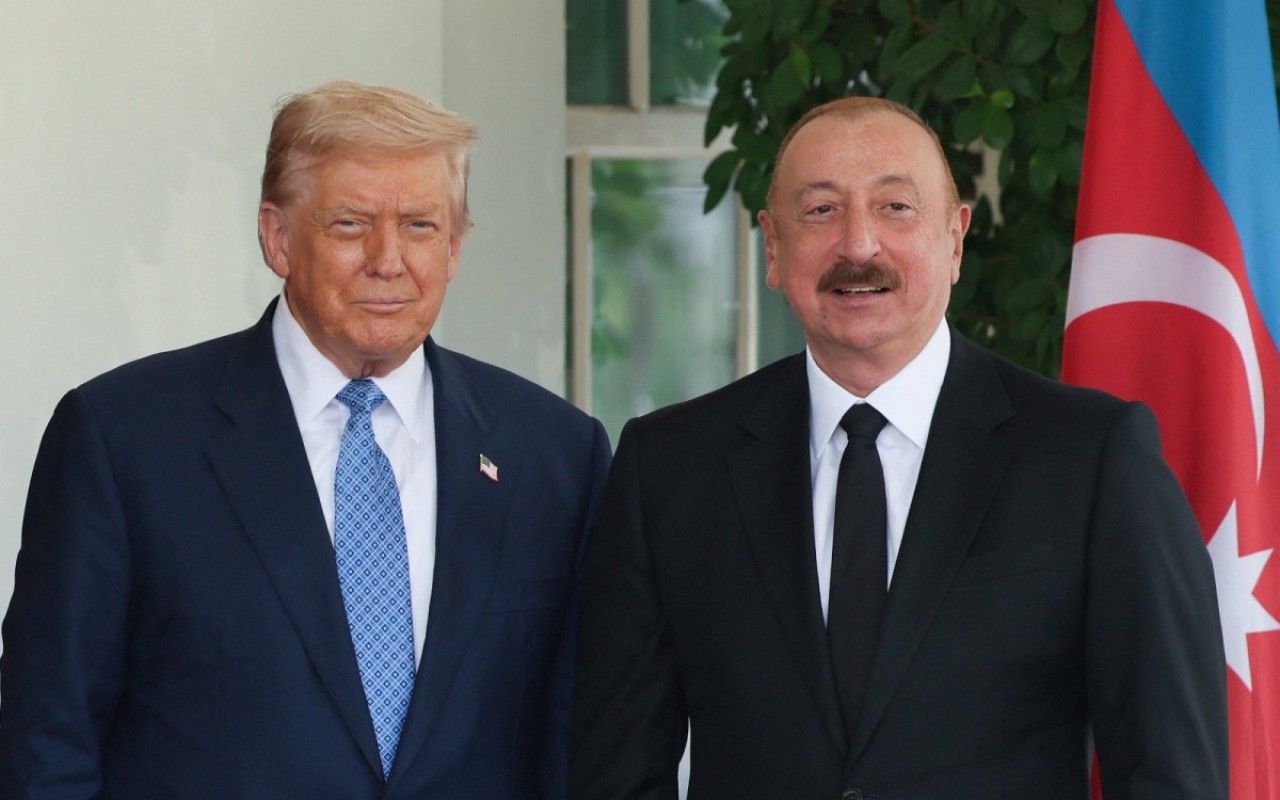 
İlham Əliyev Trampla görüşdü- <span style="color:#ff0000">VİDEO</span>