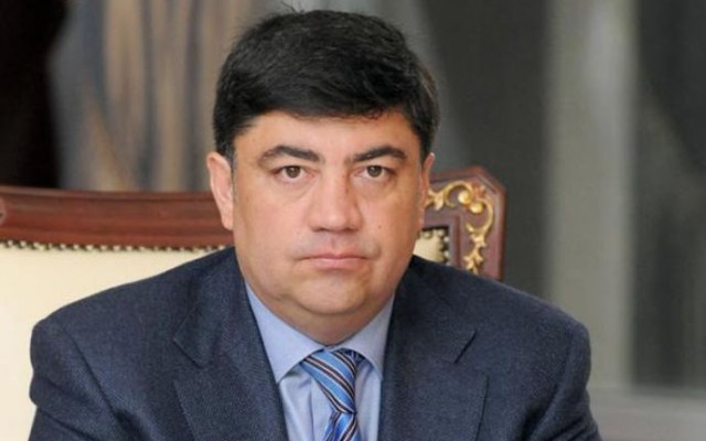 Ramiz Mehdiyevin kürəkəninin bahalı avtomobil kolleksiyası - FOTOLAR
