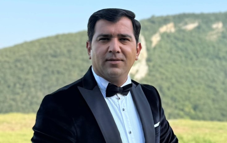 "Sənəti olmayanlarla efirə çıxmıram"