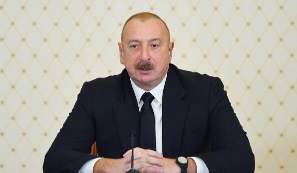 İlham Əliyev yeni baş naziri təbrik etdi