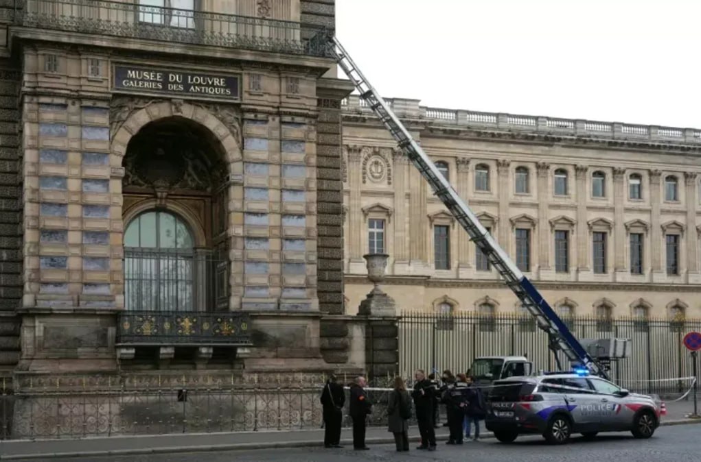 Luvr muzeyinin qarətində üçüncü şübhəli saxlanıldı