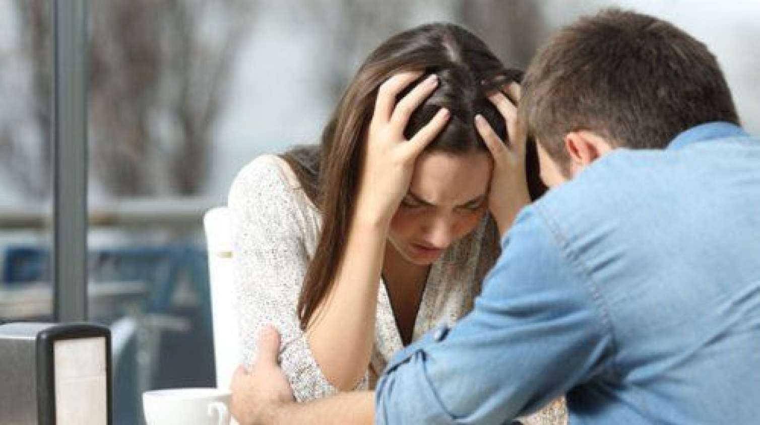 Tovuzda bacı qardaşını döyüb dişlərini tökdü