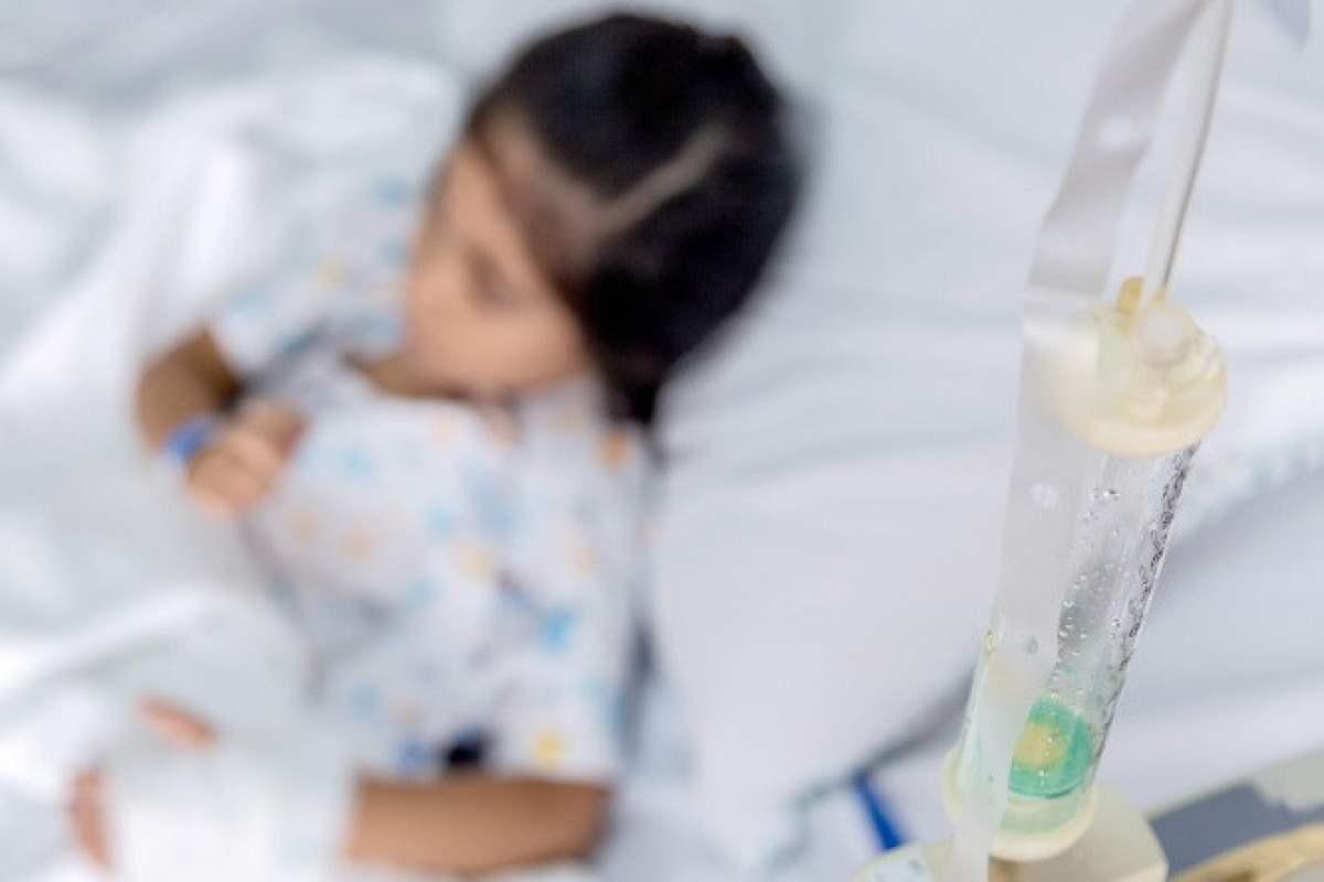 Qırğızıstanda məktəbdə 58 nəfər şaurmadan zəhərləndi