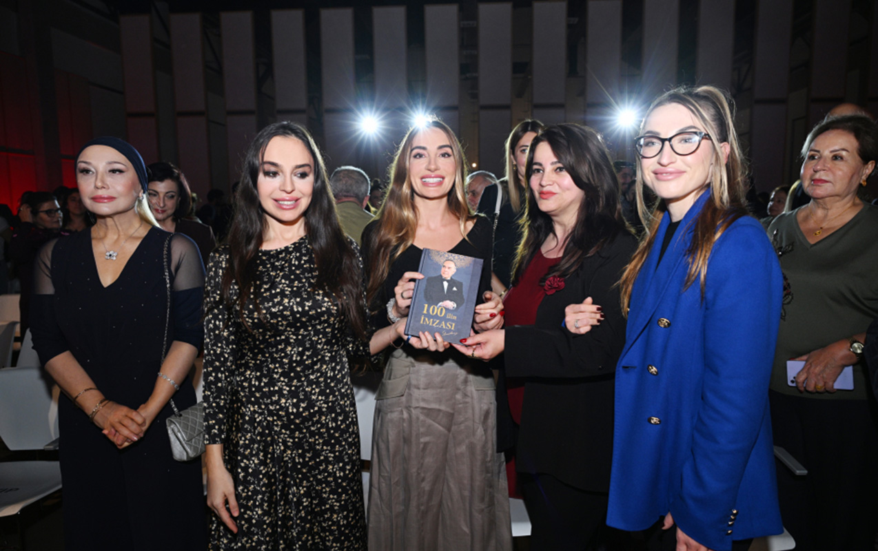 Əliyevalar "Nəfəs – söz və səsin vəhdəti"nin təqdimatında- FOTOLAR