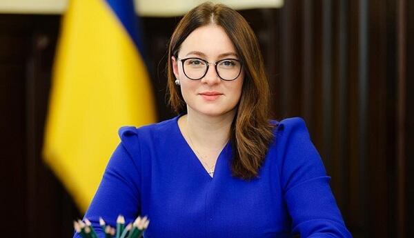 Ukraynanın baş nazirinə sanksiya tətbiq olundu