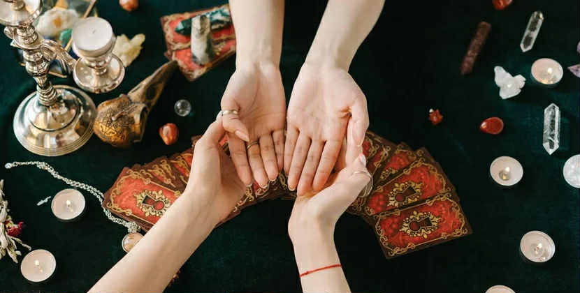 "Şaman" adı altında Avropanı aldadan qadın: 12 milyon avro dələduzluq