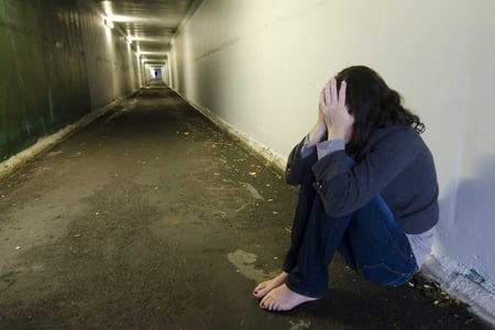 Yeniyetmə ana sevgilisinə qoşulub sığınacaqdan QAÇDI