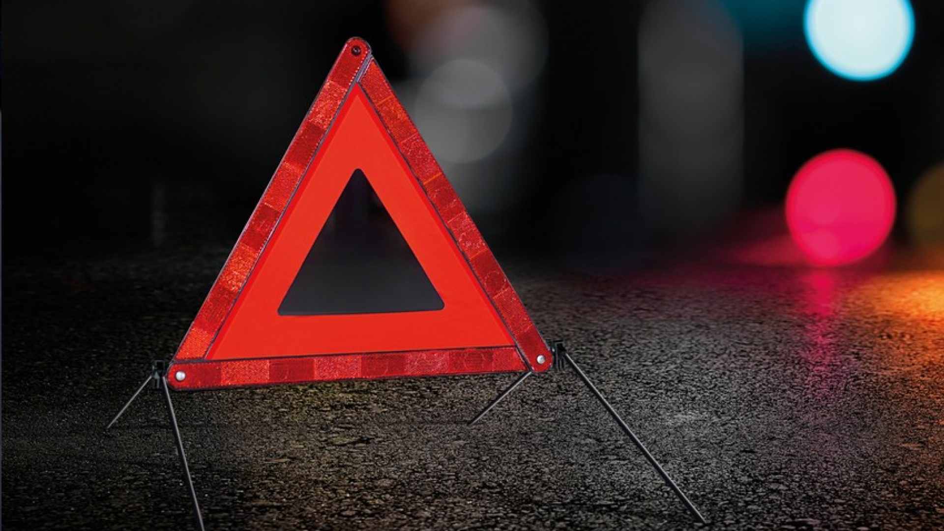 Biləcəridə Qəza: Avtobus iki minik avtomobili ilə TOQQUŞDU