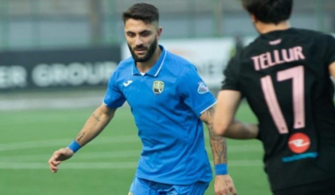 "Kəpəz" keçmiş futbolçusunu geri QAYTARIR