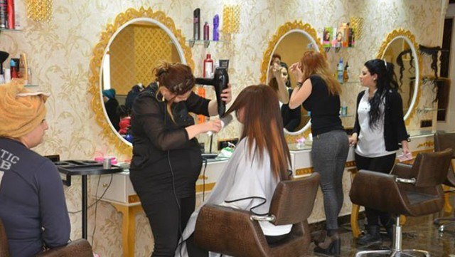 Bərbərxanalar və gözəllik salonlarından ƏDV-ni geri ala BİLƏCƏYİK