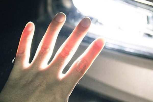 Bakı-Quba yolunda yük avtomobili piyadanı vurub öldürdü