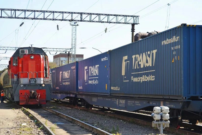 Rusiyadan gələn ilk yük qatarı İran limanına ÇATDI