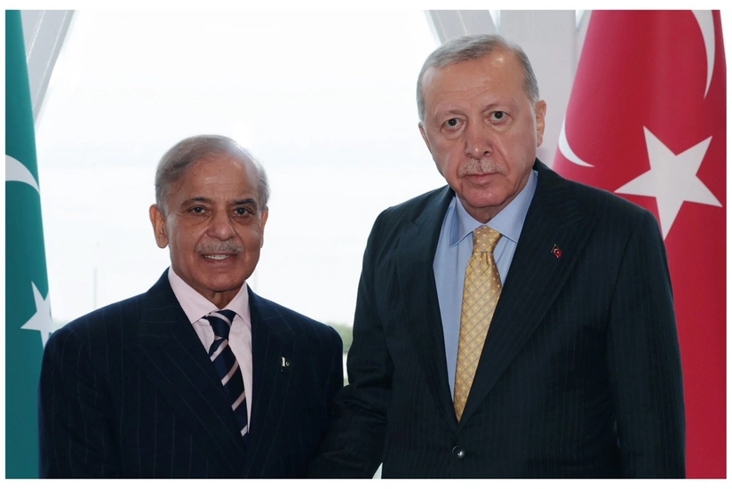 Bakıda Ərdoğanla Şahbaz Şərif arasında görüş oldu